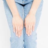 産後の抱っこで膝が痛くなる理由は？悪化する前に知っておきたいこと