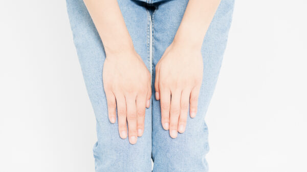 産後の抱っこで膝が痛くなる理由は？悪化する前に知っておきたいこと